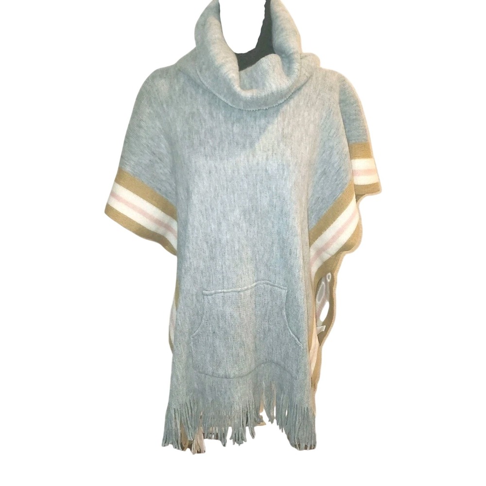 Coco + Carmen Gray & Cream Knit‎ Poncho NWT – One Size  Versatile Soft